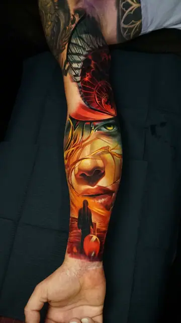 colour realism pennywise portrait with red balloon on forearm